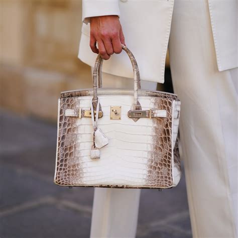 can you walk into hermes store and buy a birkin|hermes birkin crocodile.